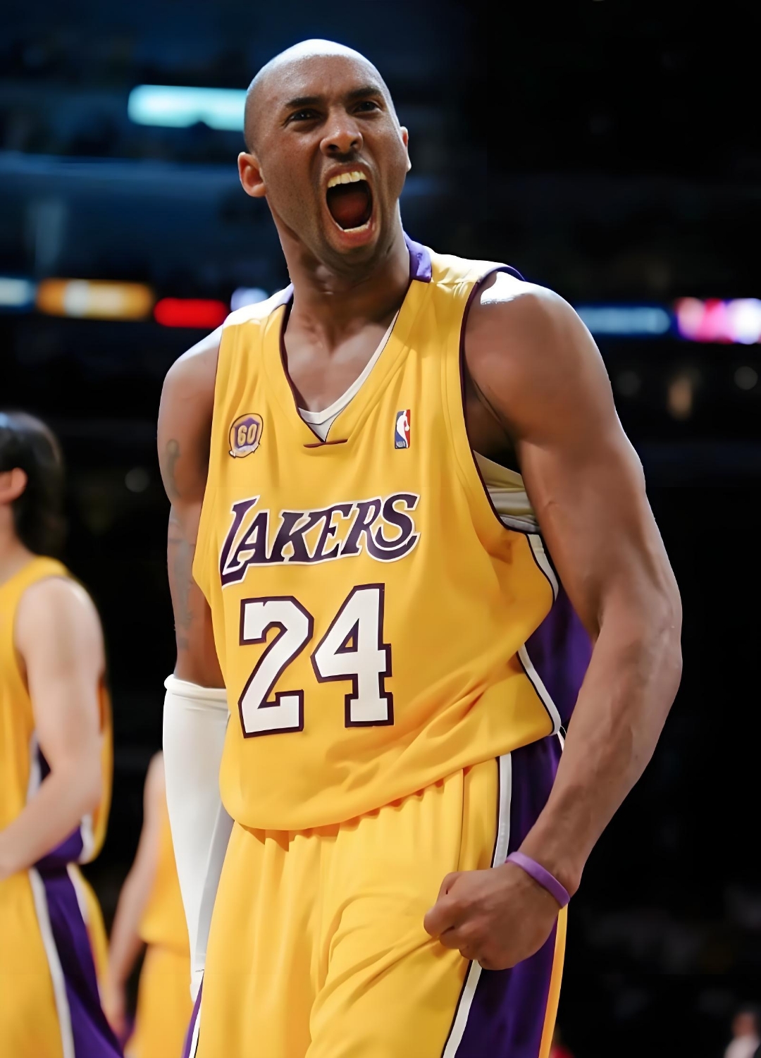 虽然米切尔 虽然米切尔