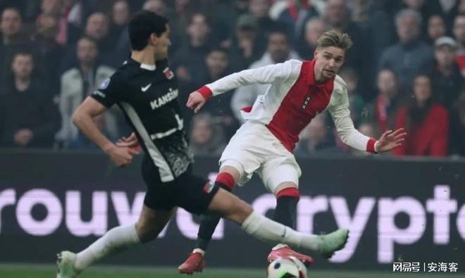 的底线防守 的底线防守