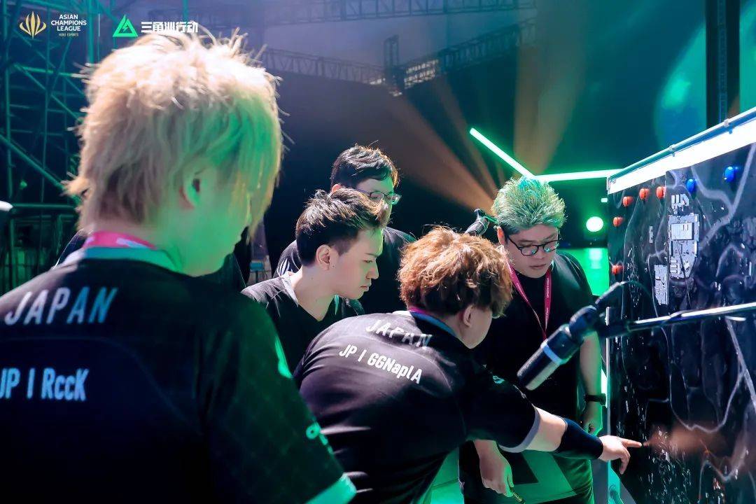 比赛的开局 比赛的开局