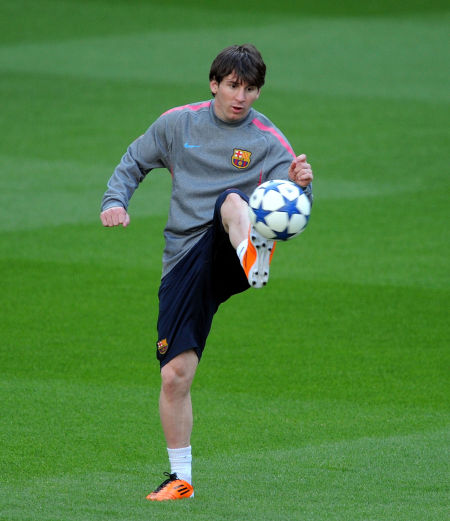 出騎士隊對 出騎士隊對