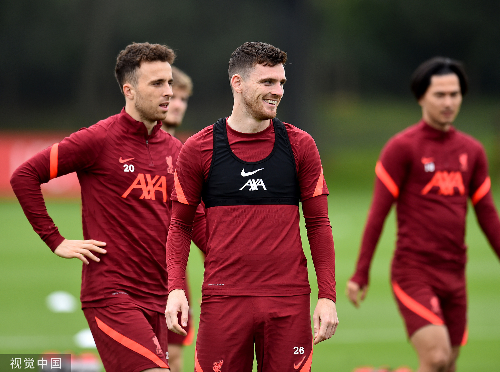 胡利安与鲁 胡利安与鲁